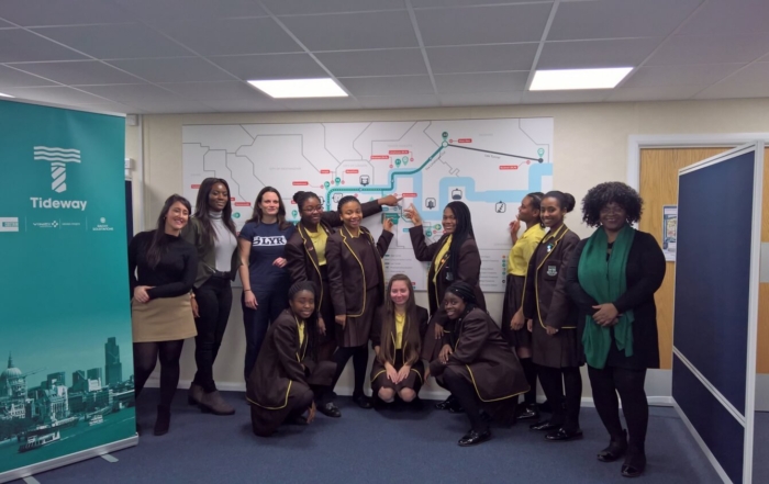 Insights - Tideway team breaking barriers in East London - Young people group photo (1)