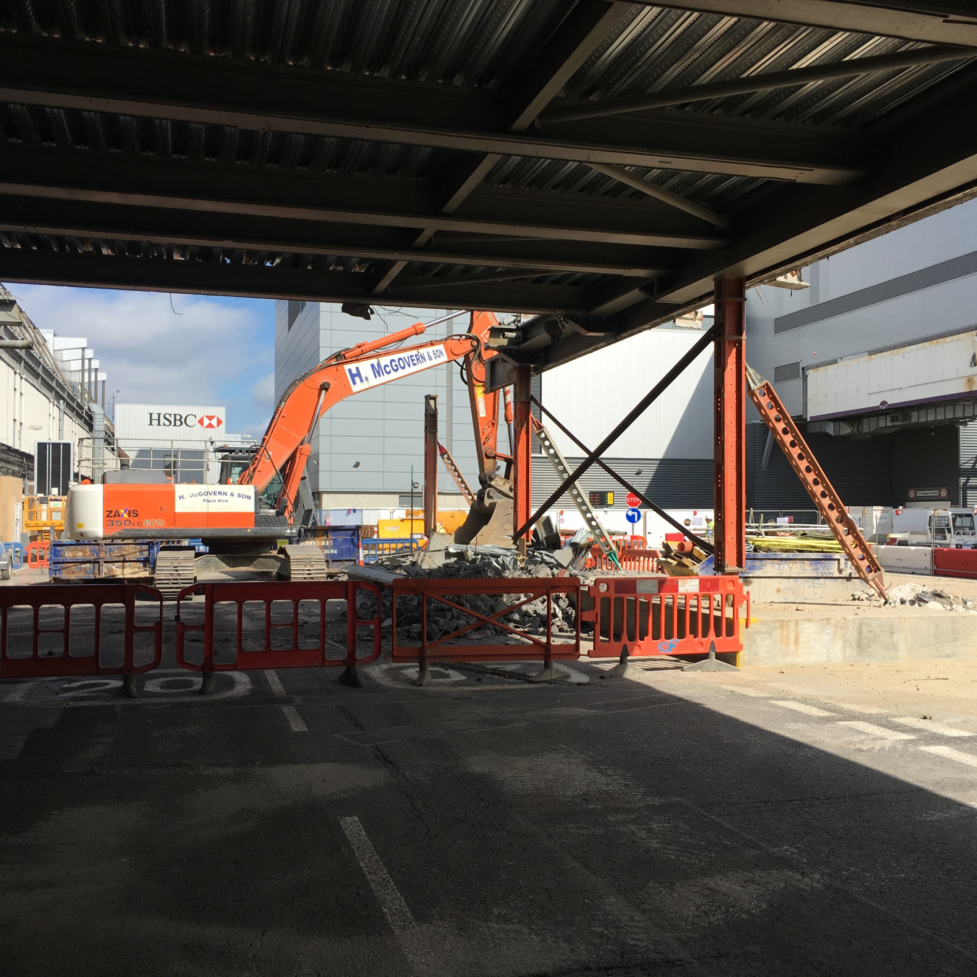 Heathrow Terminal 3 flight connection facility